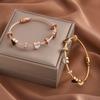 Pulsera de Acero de Titanio con Galvanizado al Vacío que No se Desvanece para Mujer, Pulsera de Trébol de Cuatro Hojas y Corazón de Lujo Ligero a la Moda Llena de Diamantes, Joyería de Alta Gama