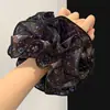 Scrunchie floral marrom de quatro camadas para mulheres, novo estilo 2026, elástico de cabelo estilo casual, acessório de cabelo grande, corda de cabelo
