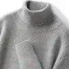 Novo suéter masculino de cashmere, estiloso e simples, cor sólida, espessado, gola alta, caimento solto, casual e adequado para o trajeto para o trabalho, suéter de tricô