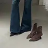 Botas Curtas de Camurça Retrô, Femininas de Bico Fino com Salto Agulha, Design de Tiras Cruzadas, Zíper Traseiro, Botas Elásticas Ajustadas