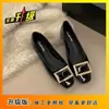 Zapatos de mujer de cuero a la moda y con estilo, de hebilla metálica, punta cuadrada, corte bajo, versátiles, sin cordones, que aumentan la altura, para el verano de 2025