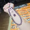 Correa para teléfono móvil con cristal cuadrado multicolor y colgante de león negro, estilo hada genial y etéreo para niñas