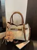Bolso de Mano Retro de Nicho Versión Coreana Transfronterizo 2026 Primavera Nuevo Gran Capacidad para Viajes Diarios Hombro Axila Bolso Tote
