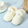 Zapatos de algodón para bebé para otoño e invierno, para niños y niñas de 0 a 12 meses, con forro polar adicional para abrigar, suelas suaves antideslizantes y cierre seguro para evitar resbalones