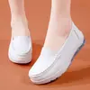 Mousse Den Transfronterizo Zapatos de Enfermera Cómodos de Tacón Bajo Bajos con Amortiguación de Aire Huecos Casuales para Mujeres Profesionales Médicos Venta al por Mayor