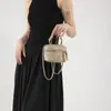 Bolso mini caja portátil de alta gama para mujer 2024 nuevo a cuadros de diamante cadena boca sobre rojo lazo bandolera