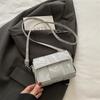 Bolso de Mujer de Diseño Nicho 2025 Nuevo Bolso de Hombro de Moda con Textura Bolso Bandolera Tejido Portátil Bolso Cuadrado Pequeño
