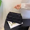 Nova Bolsa de Festa Transfronteiriça com Presilha 2026, Bolsa Transversal de Ombro com Corrente Floral da Moda, Bolsa de Mão Feminina