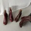 Botas femininas estilo Martin, de cano curto, com tira única, novo estilo outono/inverno, bico redondo, zíper lateral, salto médio a grosso, botinhas de couro legítimo
