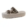 2026 Pantuflas peludas estilo Birkenstock de suela gruesa para mujer, talla grande, modelo nuevo con hebilla de cinturón, estilo fácil de poner, adecuadas para otoño e invierno, con forro adicional de felpa