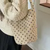 2025 Nova Bolsa Acolchoada de Outono e Inverno Feminina de Grande Capacidade Bolsa Tote Mais Fácil de Combinar Bolsa de Ombro Bolsa Transversal para Deslocamento Diário
