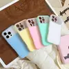 Acabamento fosco, transforma-se instantaneamente em um design 2 em 1, adequado para capas de celular Apple 18 PRO MAX, oferecendo uma sensação amigável à pele e elegante, capa estilo pele para iPhone 17, 16
