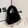 Bolso de felpa transfronterizo para mujer, nuevo modelo de verano 2026, bolso bandolera con cadena de diseño nicho, bolso cubo de mano popular