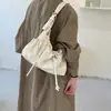 Bolsa Feminina de Axila 2026 Nova Outono High-End Vintage Plissada Bolsa de Ombro Grande Capacidade para o Dia a Dia Bolsa Transversal