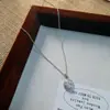 Novo Colar Vintage Zircônia Cor de Ovo de Pombo Escovada para Mulheres Sensação de Alto Padrão da Corte Francesa Pingente Retrô Em Estoque Envio Imediato