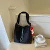 Bolsa casual leve de nylon para mulheres, estilo japonês ins versátil de grande capacidade para estudantes, para ir ao trabalho, transversal, esportiva, de ombro