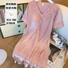 Directo de fábrica almohadilla para el pecho fija de seda helada para mujer, nuevo estilo princesa de encaje de verano, color liso, cuello en V, ropa para el hogar