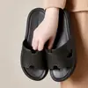 Zapatillas de viaje portátiles 2026 para mujer, zapatillas de casa para baño con tacto suave, populares zapatillas ligeras de baño para hombre