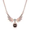 Collar con proyección de alas de ángel "Te amo" en 100 idiomas, moderno, sencillo, con cadena de clavícula y personalización de imágenes.