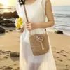2026 Bolso Tejido Nuevo con Textura, Bolso de Hombro de Diseño Simple de Nicho para Mujer, Bolso Cruzado, Bolso Cubo Tejido Estilo Étnico