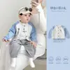 Macacão de Bebê Outono Novo Estilo Moda para Menino Fato Dividido Elegante de Três Peças Roupas de Menino Roupas Casuais para Passeio Primavera e Outono Tendência