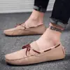 Venta caliente transfronteriza de Primavera y Otoño talla grande para hombre zapatos casuales de cuero piel de cerdo tipo guisante comercio exterior populares mocasines para hombre de cuero