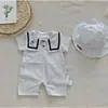 Macacão listrado de manga curta estilo universitário para bebês meninos e meninas no verão, macacão fino com capuz para bebês recém-nascidos engatinharem no verão
