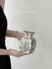 Vaso de Cerâmica Retro Porcelana Azul e Branca Ornamento para Sala de Estar, Jarra de Cerâmica para Arranjo de Flores, Decoração de Luxo Leve, Recipiente para Flores Estilo Chinês Novo, Pequeno