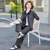Conjunto de Dos Piezas de Moda 2026 Primavera, Otoño, Invierno para Madres, Tallas Grandes, Rejuvenecedor, Elegante, Casual, Adelgazante, Atuendo Versátil