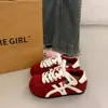 Tênis Populares Versáteis de Solado Grosso para Mulheres, Sapatos Leves para Treino, Novos Loafers Casuais Esportivos que Aumentam a Altura Outono e Inverno 2025