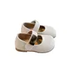 Zapatos casuales de estilo coreano para niñas con velcro, nuevos zapatos de cuero tejidos estilo bosque para primavera y otoño, Mary Jane de suela blanda