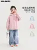 Procesamiento Personalizado Otoño Nuevo con Capucha Juguetona Niña Pequeña Cuello Alto Cortavientos Chaqueta Dulce Estilo Ropa Exterior para Niñas