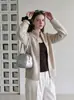 Cardigan casual com zíper e gola alta estilo coreano atmosférico para mulheres, nova jaqueta de tricô de caimento solto 2026