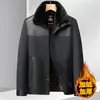 Chaqueta de Piel para Hombre con Forro de Polar y Acolchado Espeso Estilo Papá de Mediana Edad y Anciano Chaqueta de Piel Invierno 2026 Chaqueta de Algodón de Piel Cálida Ropa de Abrigo
