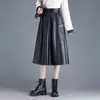 Falda casual plisada de cuero PU de moda, nueva falda de longitud media ajustada estilo coreano de cintura alta para otoño e invierno 2026