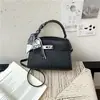 Lenço de Seda Tendência e Estiloso 2026 Primavera Nova Moda Alto Valor Versátil Simples Bolsa de Ombro Transversal Bolsa Kelly