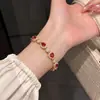 Pulseira de coração inspirada em dopamina para mulheres, delicada e doce, com design de coração vermelho, perfeita como presente para sua namorada ou melhor amiga; joias por atacado