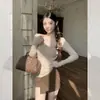 Suéter de Tricô Gola V Estilo Menina Quente Americana para Mulheres, Novo Outono 2025 Slim Fit Cintura Marcada Camisa Base Versátil Top