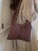 2026 Bolso de Hombro Grande Versátil Remache Retro para Mujer Bolso de Axila Gamuza Bolso de Mano Punk Bolso Tote