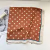 Bufanda de Seda de Mora Versátil Estilo Francés Romántico de Lunares para Mujer, Bufanda Cuadrada de Satén de Seda de 70 cm, Bufanda de Cuello para Primavera y Verano, Bufanda de Seda de Lunares