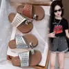 Sandalias Planas Retro de Punta Cerrada para Niñas, Calzado de Verano para Exteriores, Nuevo Estilo 2026, Versátiles, Sandalias de Playa, Suela Suave, Sandalias Tejidas