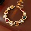 Set de Pendientes y Collar Florales Vintage con Perlas, Cadena para Clavícula Estilo Palacio, Joyería de Lujo Ligero de Alta Gama para Mujer