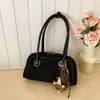 Bolso tipo baguette de gamuza a la moda para mujer, nuevo modelo 2026, bolso de gran capacidad para el día a día, bolso de hombro Boston retro casual