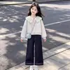 Conjunto de Pantalones de Mezclilla Modernos y Top Versátil de Manga Larga Lindo y Dulce para Niñas, Colección Primavera y Otoño 2026, con Diseño Estilo Coreano