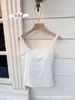 Camisola de color liso para principios de otoño con cuello cuadrado y tirantes anchos en la espalda en U, copas de látex fijas, adecuada tanto para llevar sola como debajo de otra ropa, lencería con espalda bonita