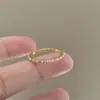 Anillo Circular Delgado con Incrustaciones de Perlas y Diamantes Estilo Coreano Ultra-Exquisito, Lujo Accesible, Gama Alta, Versátil, Anillo Super Brillante para Dedo Índice, Anillo Elegante