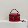 Tendencia de Moda de Invierno 2026: Mini Bolso Acolchado con Cadena, Versátil Bolso para Labiales de Hombro/Cruzado