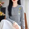 Cárdigan de Punto para Mujer, Nuevo Estilo Otoño/Invierno, Abrigo Bordado Floral de Cuello Redondo, Suéter Elegante de Manga Larga, Top Base de Canalé