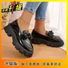2026 Verão Novos Mocassins Slip-on PU Tamanhos Médio e Grande Cruzamento Europeu e Americano Sapatos Femininos Bico Redondo