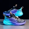Zapatos para Niños Zapatos Deportivos Infantiles 2026 Nuevo Estilo Antideslizantes Suela Suave Malla para Niños Medianos y Grandes Adolescentes Zapatillas para Correr